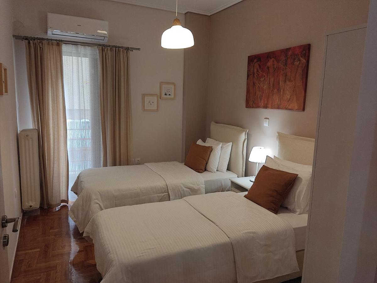 Central & Comfortable, 70M² Apt In Neos Kosmos Atene Esterno foto
