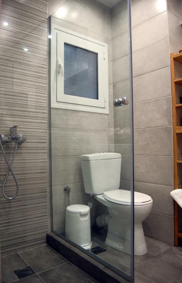 Central & Comfortable, 70M² Apt In Neos Kosmos Atene Esterno foto